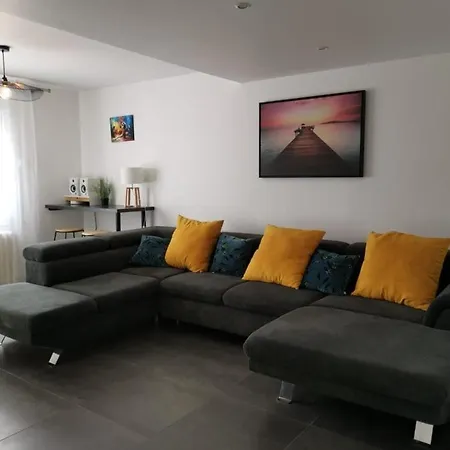 Maison Nino Apartman